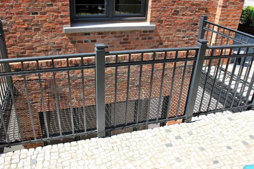 Balkonumrandung als Sichschutz Maßanfertigung 