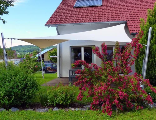 sonnensegel-manuell-aufrollbar-terrasse