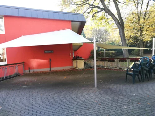 sonnensegel-restaurant-terrasse