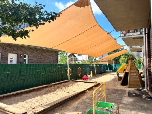 sonnensegel-kita-außengelände