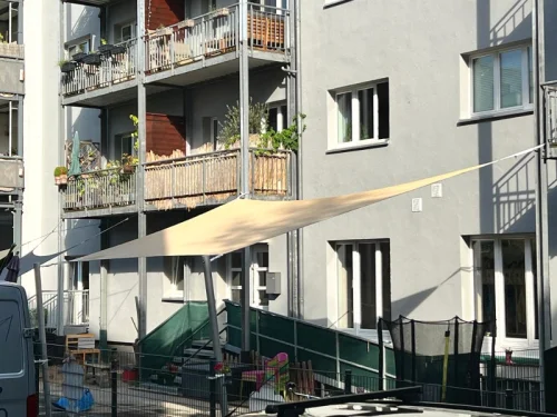 sonnensegel-kita-außengelände